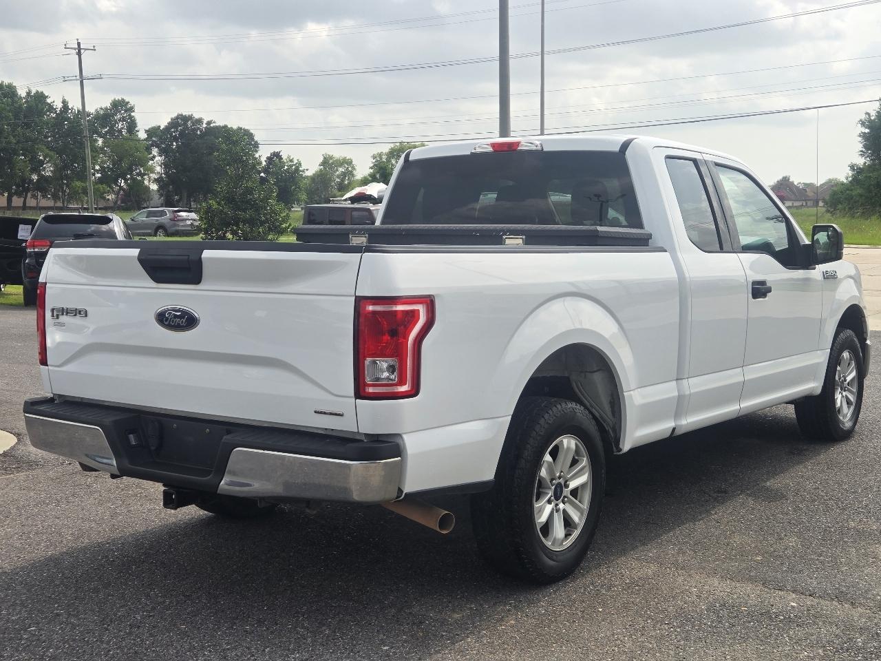 Ford F-150 2WD SuperCab 145" XLT 2015