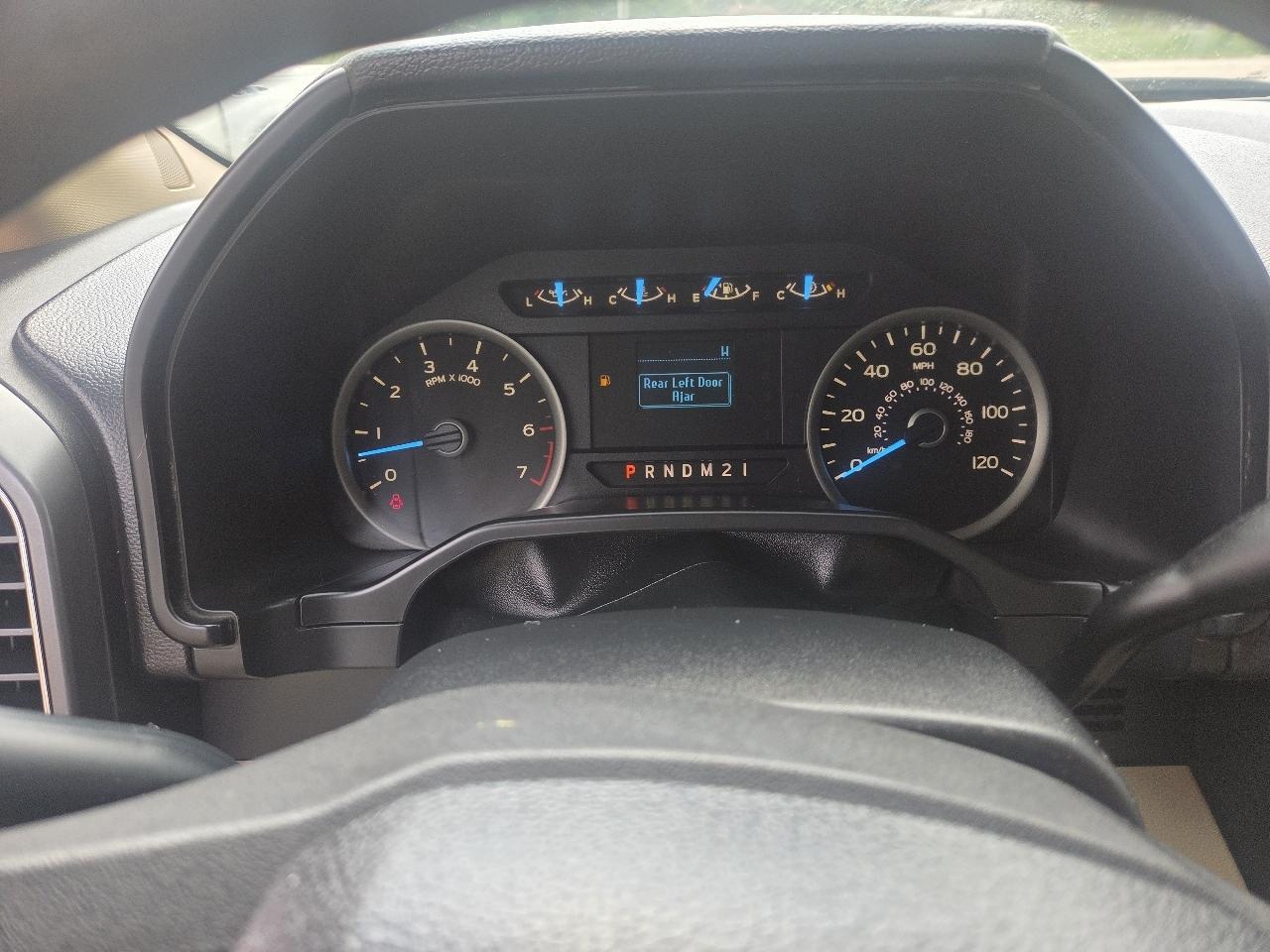 Ford F-150 2WD SuperCab 145" XLT 2015