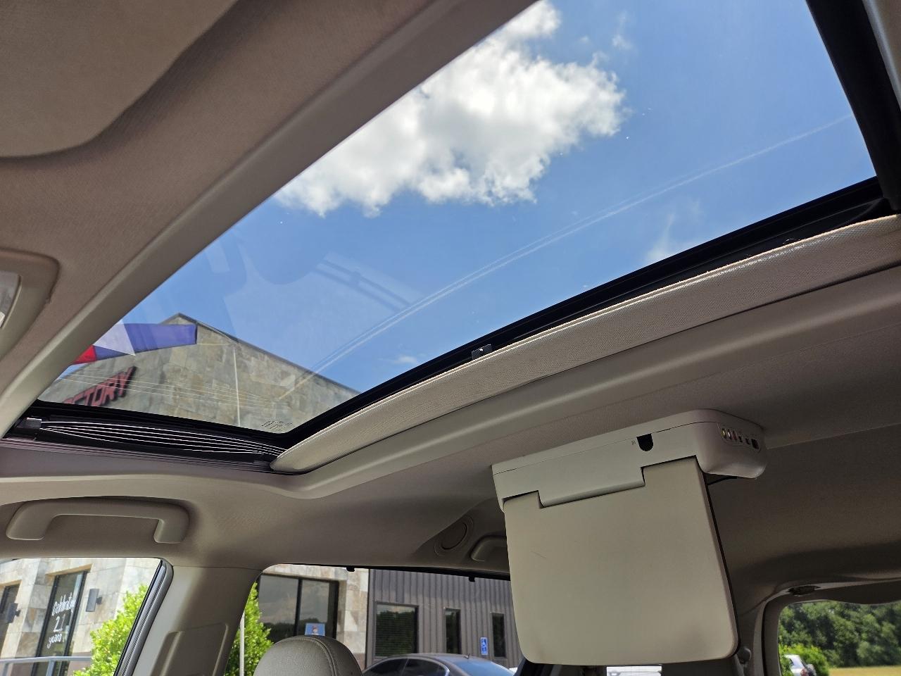Toyota Sienna 5dr 8-Pass Van XLE Premium FWD (Natl) 2016