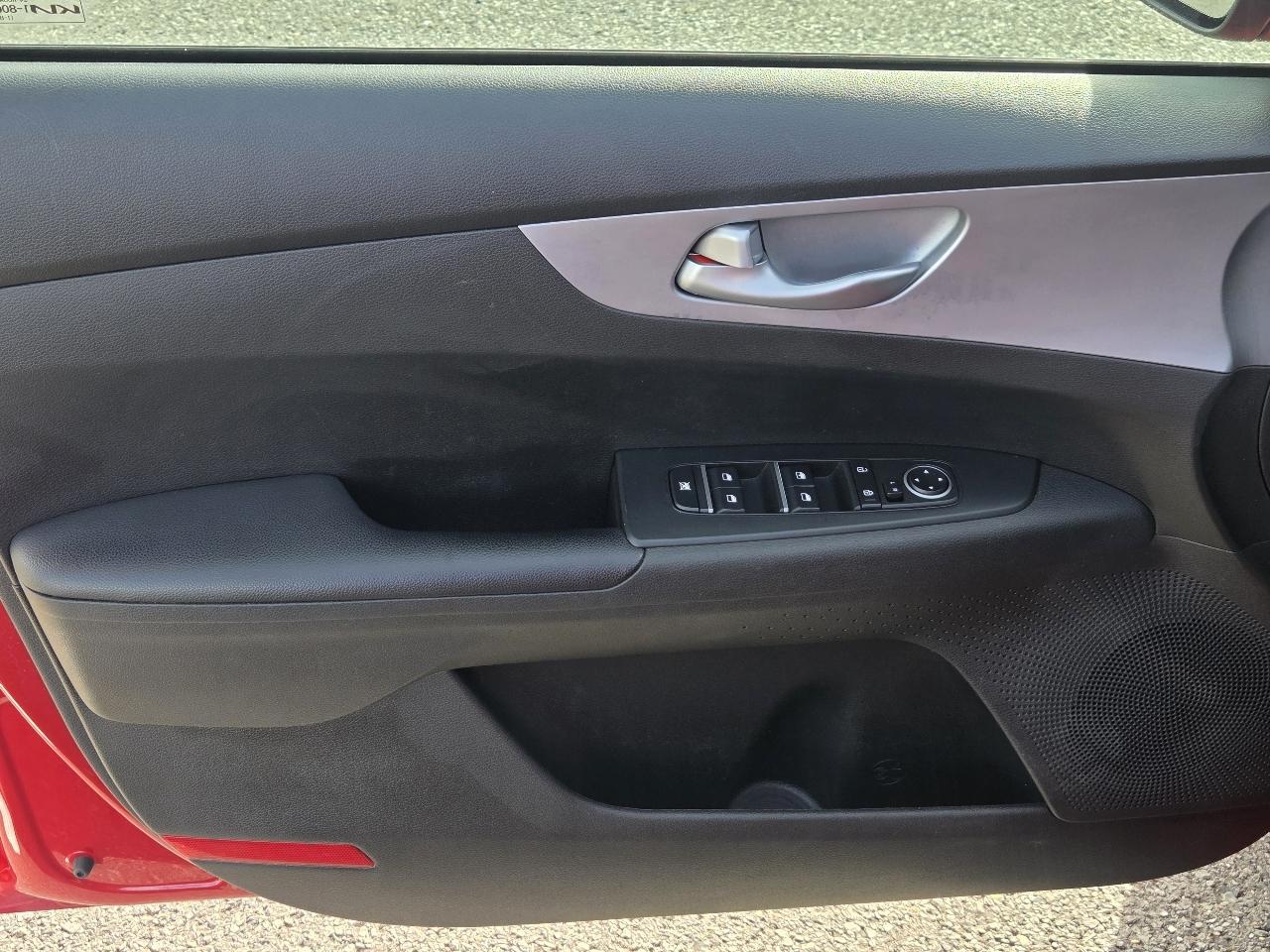 Kia Forte LXS IVT 2023