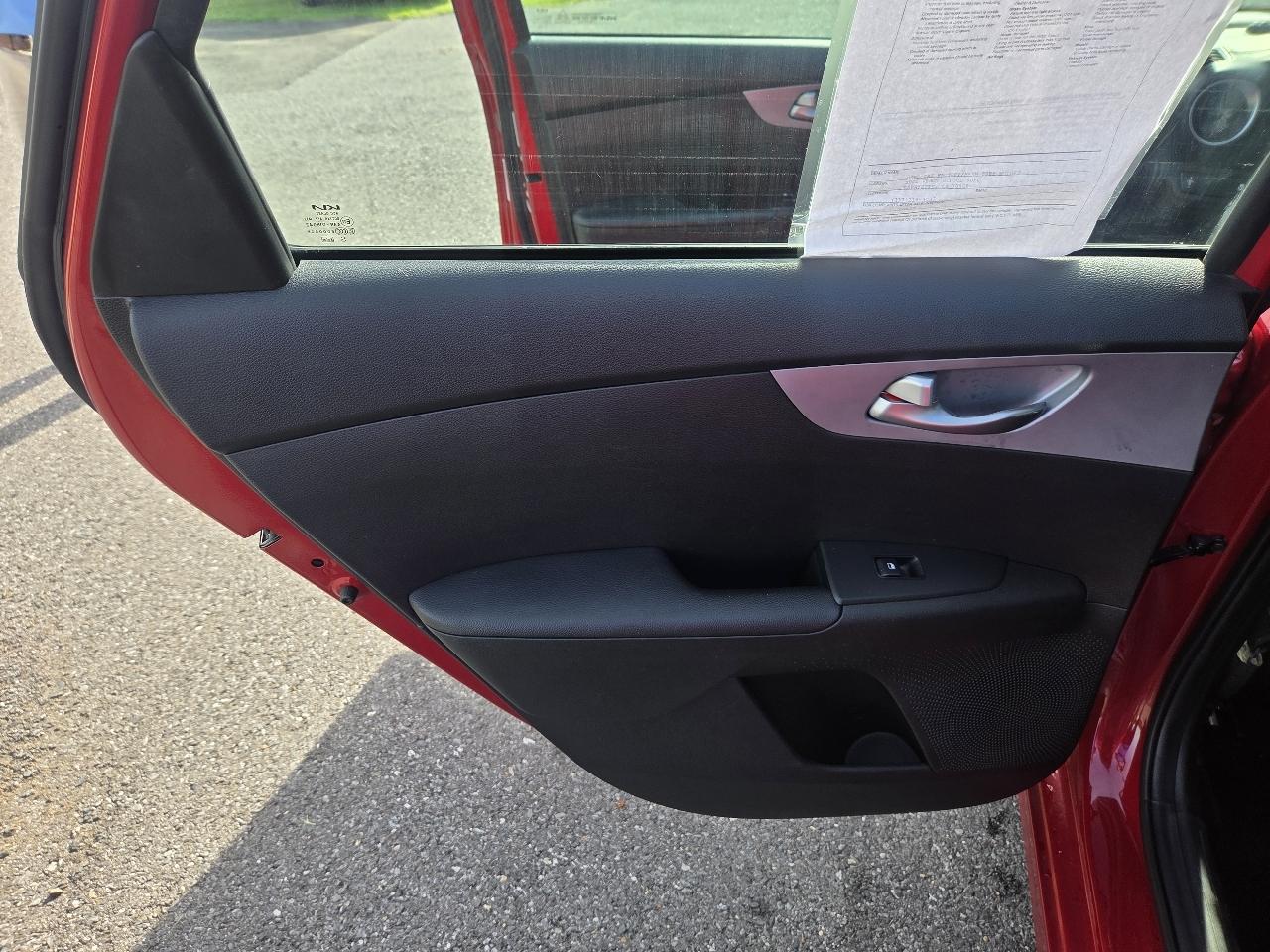 Kia Forte LXS IVT 2023