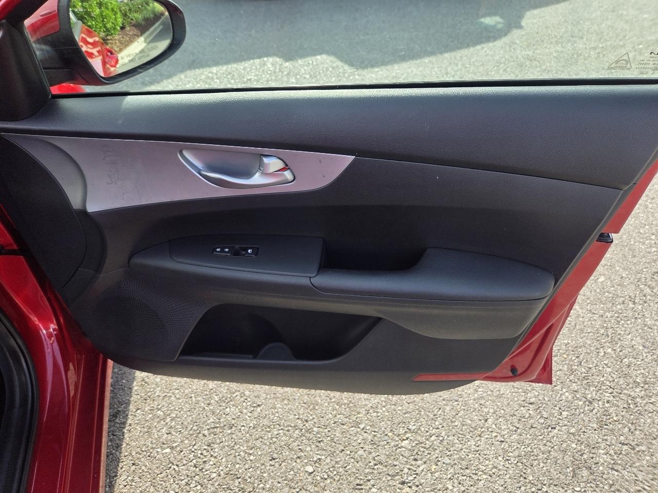 Kia Forte LXS IVT 2023