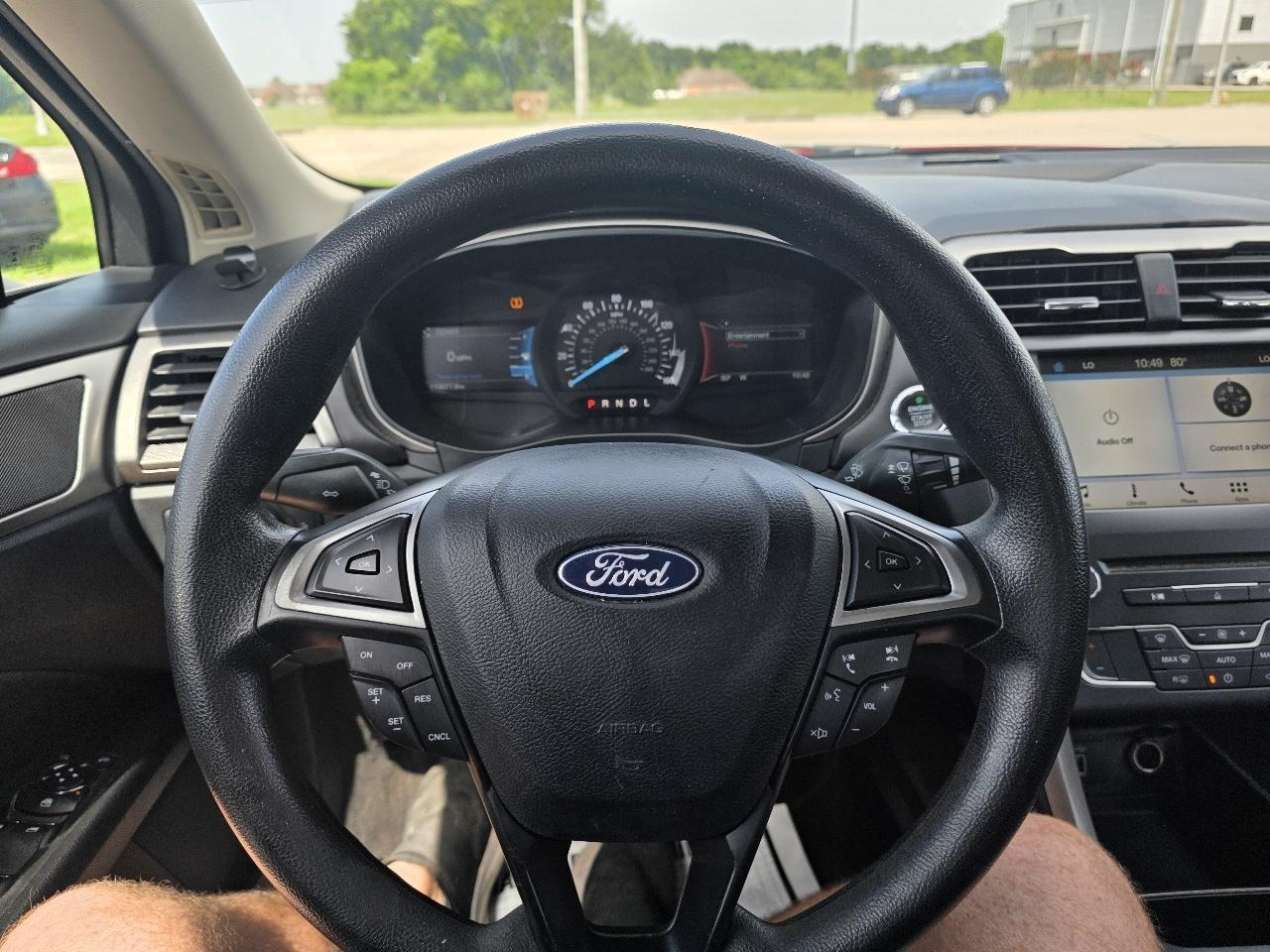Ford Fusion SE FWD 2018