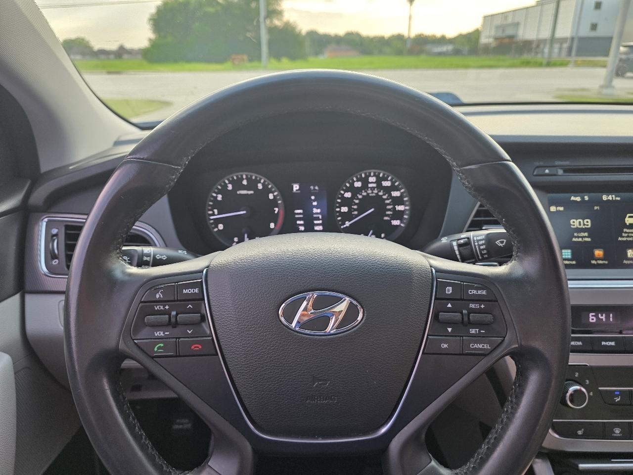 Hyundai Sonata Sport 2.4L 2017