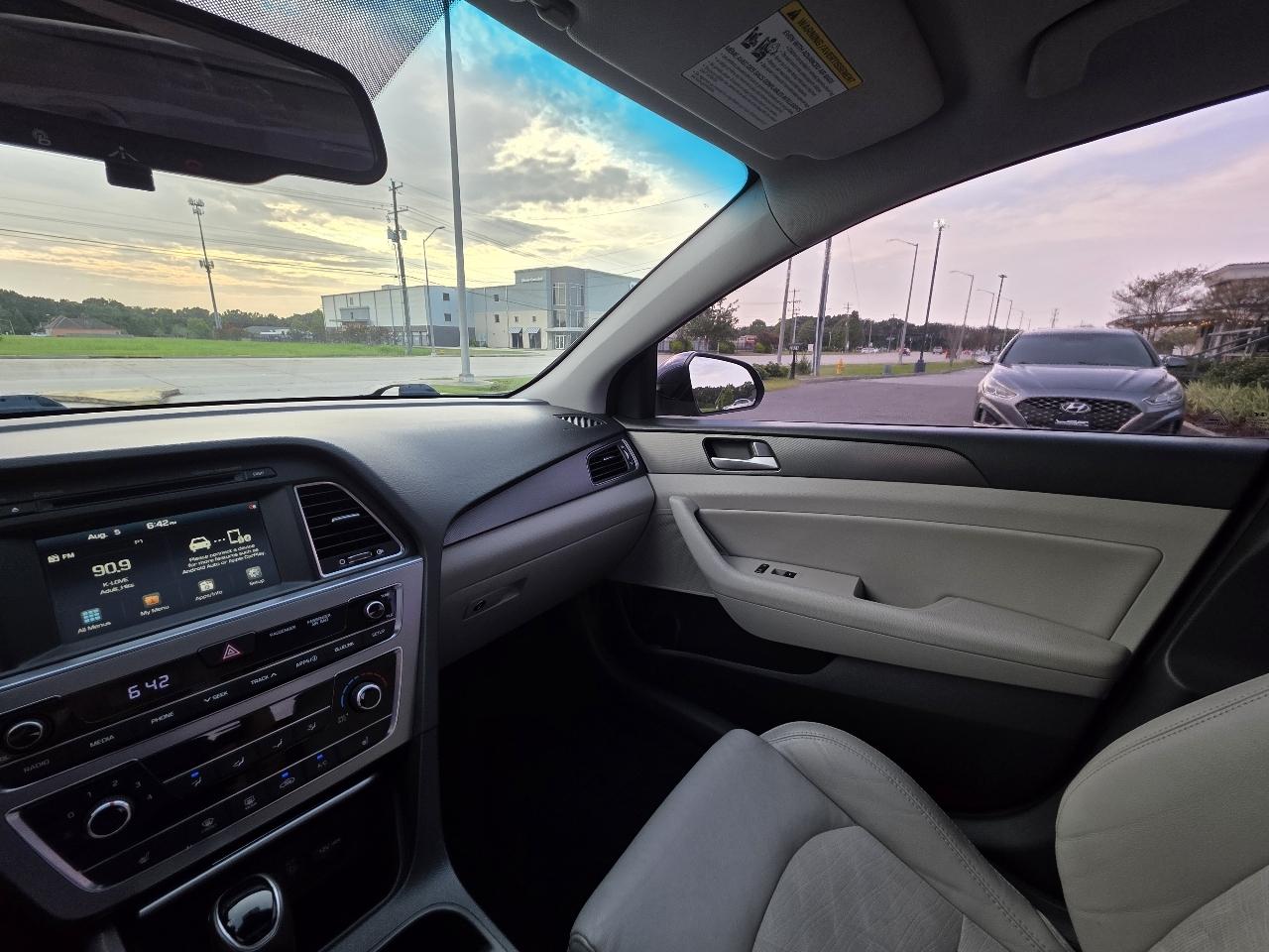Hyundai Sonata Sport 2.4L 2017