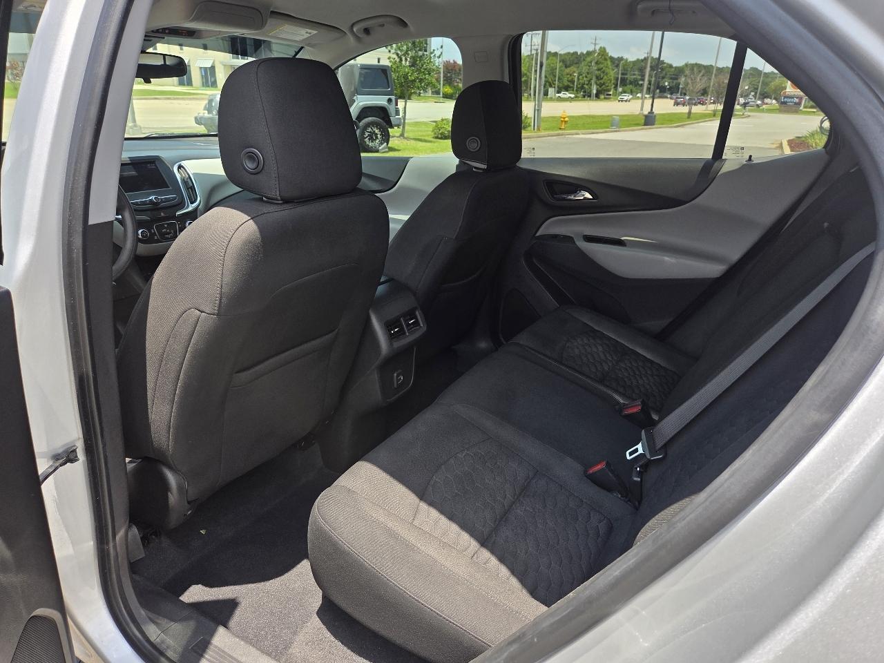 Chevrolet Equinox FWD 4dr LS w/1LS 2021