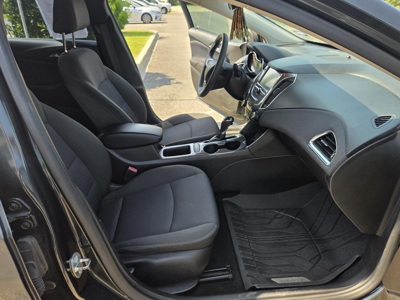 Chevrolet Cruze 4dr Sdn 1.4L LT w/1SD 2018