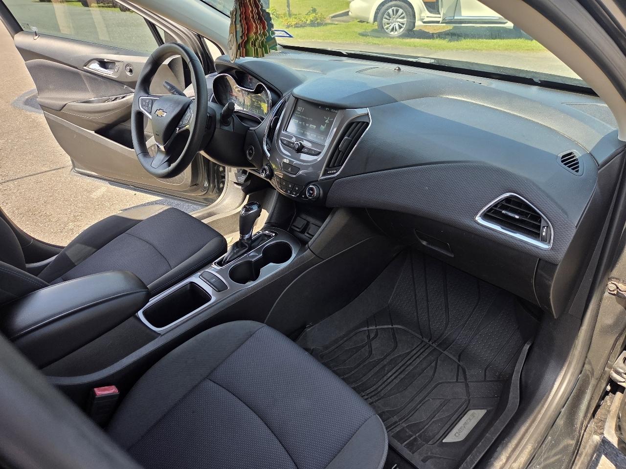 Chevrolet Cruze 4dr Sdn 1.4L LT w/1SD 2018