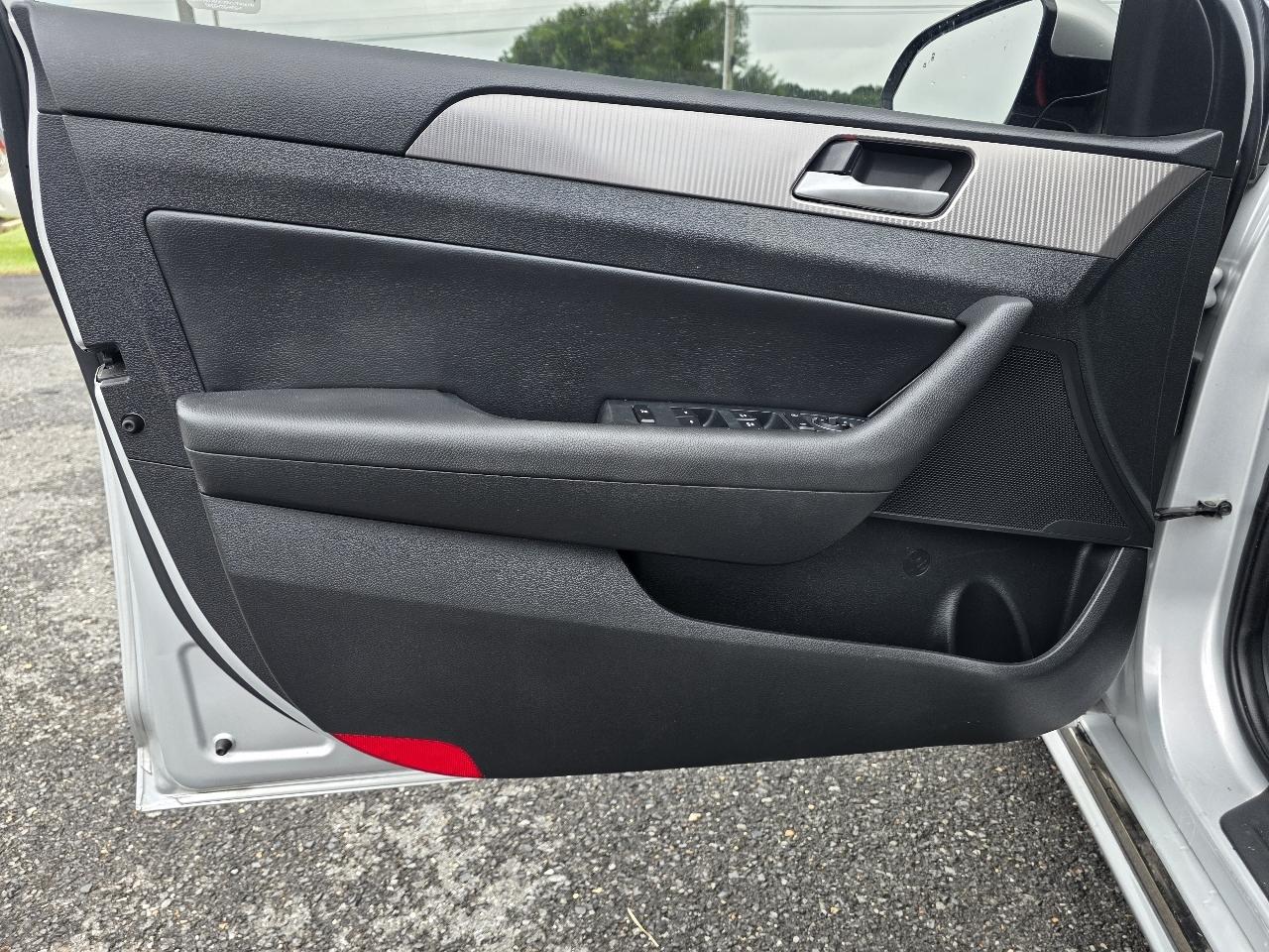 Hyundai Sonata Sport 2.4L 2019