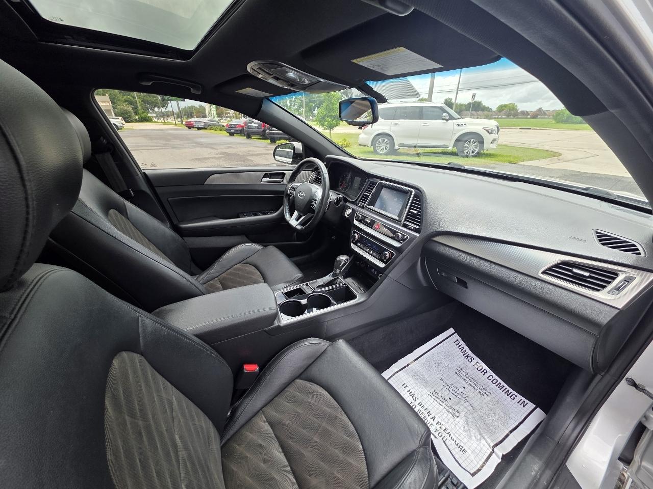 Hyundai Sonata Sport 2.4L 2019
