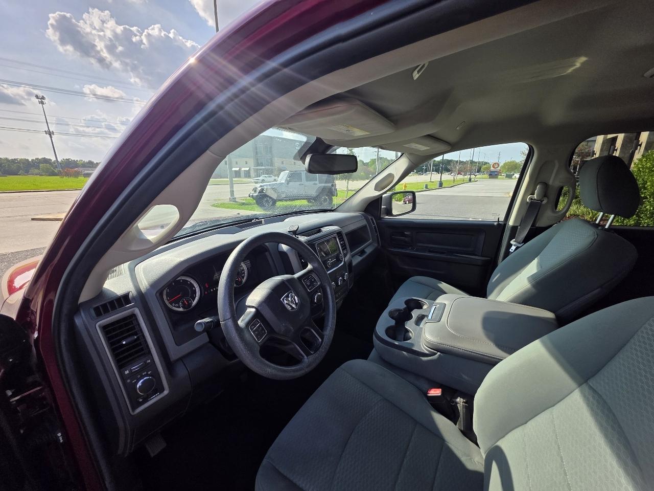 RAM 1500 Classic Tradesman 4x2 Quad Cab 6'4" Box 2019