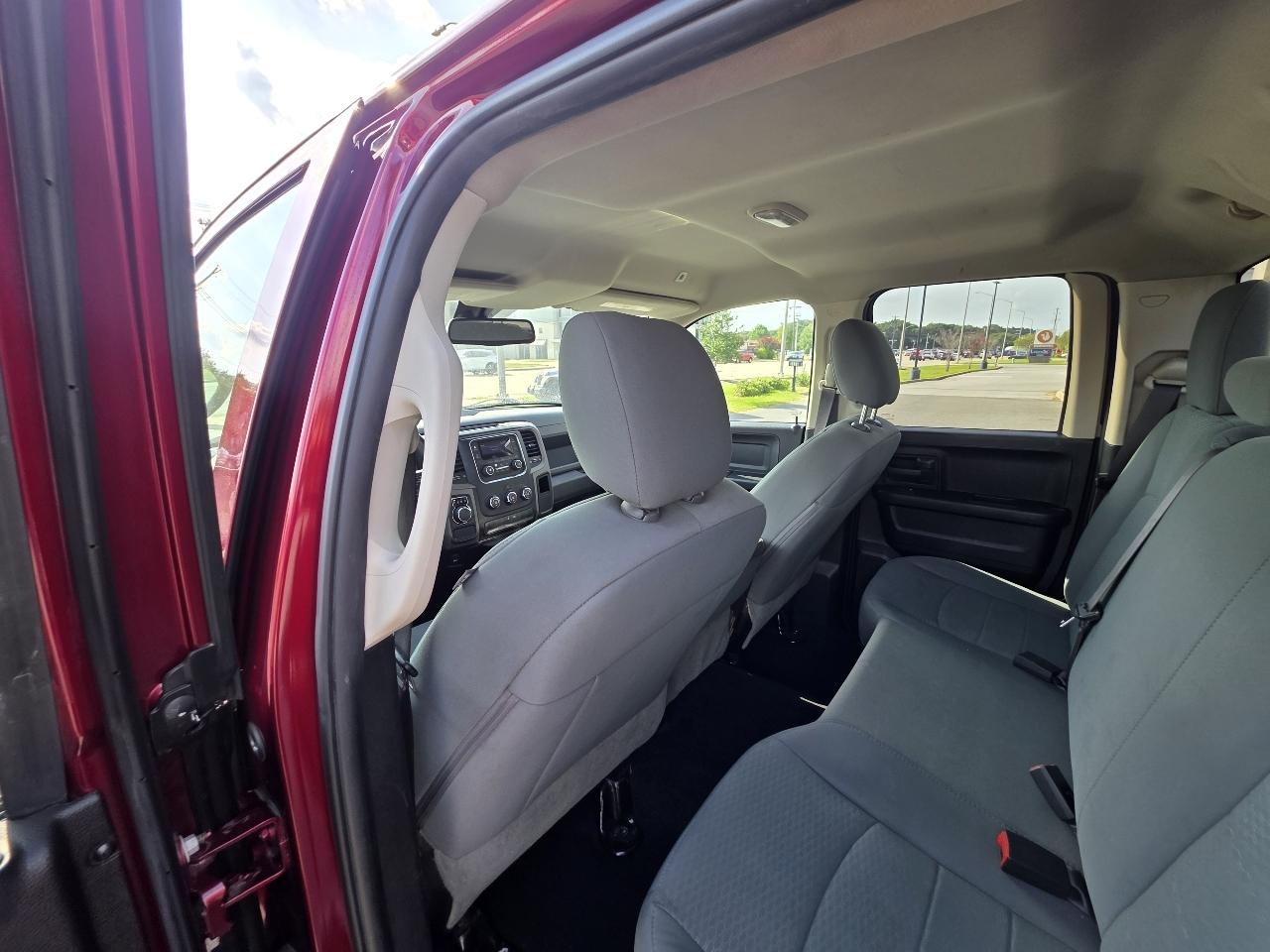 RAM 1500 Classic Tradesman 4x2 Quad Cab 6'4" Box 2019