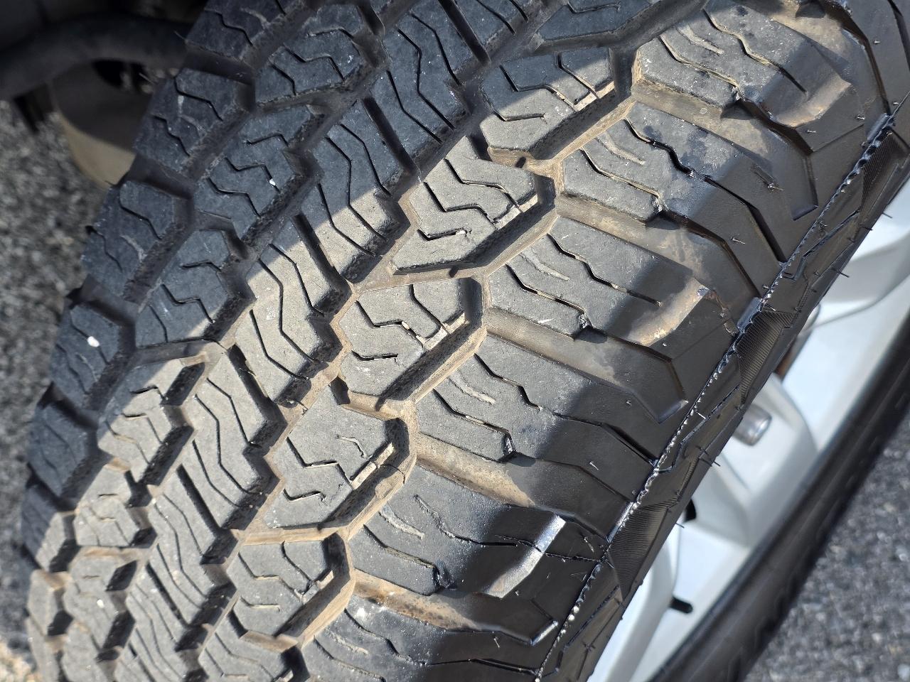 RAM 1500 Classic Tradesman 4x2 Quad Cab 6'4" Box 2019