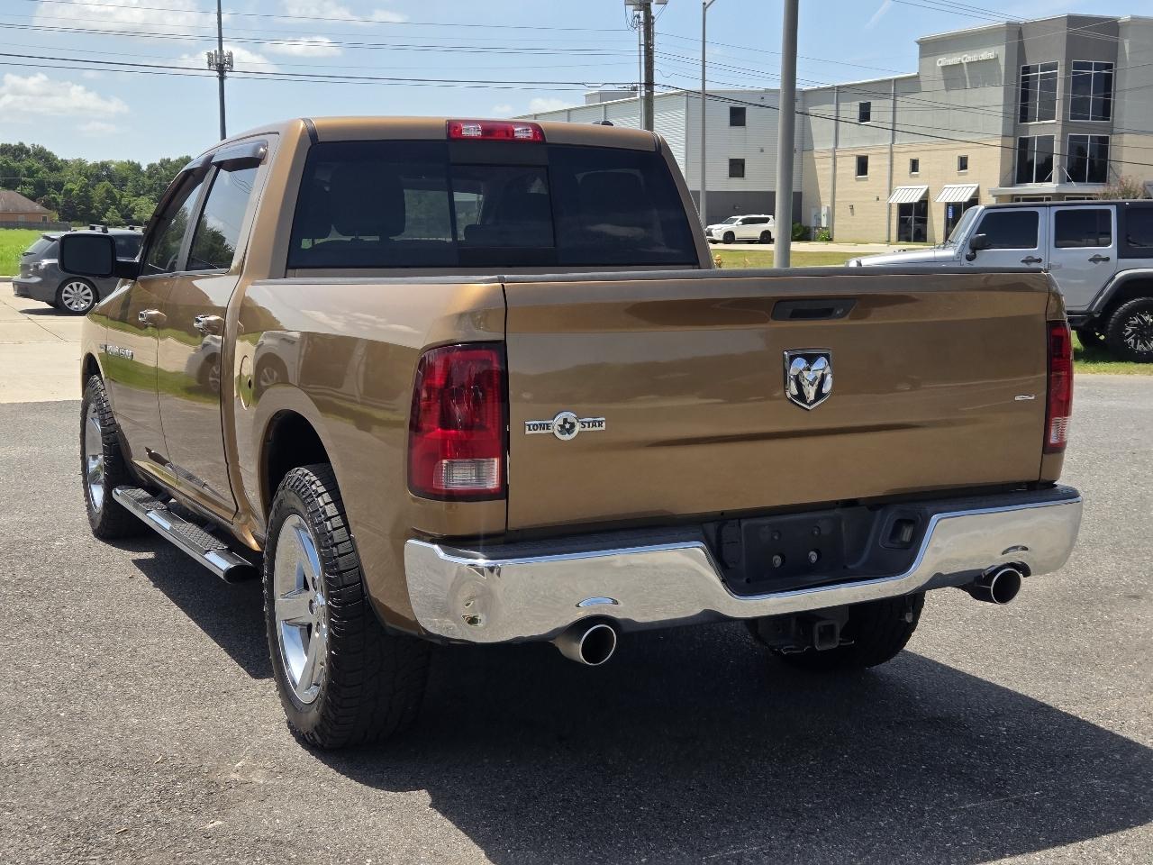 RAM 1500 2WD Crew Cab 140.5" Lone Star 2012