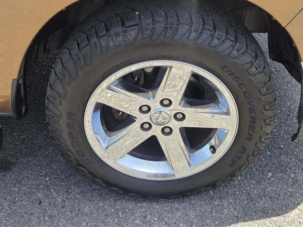 RAM 1500 2WD Crew Cab 140.5" Lone Star 2012