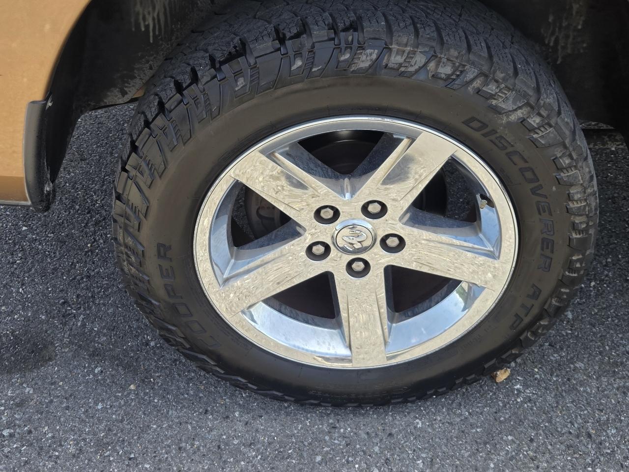 RAM 1500 2WD Crew Cab 140.5" Lone Star 2012