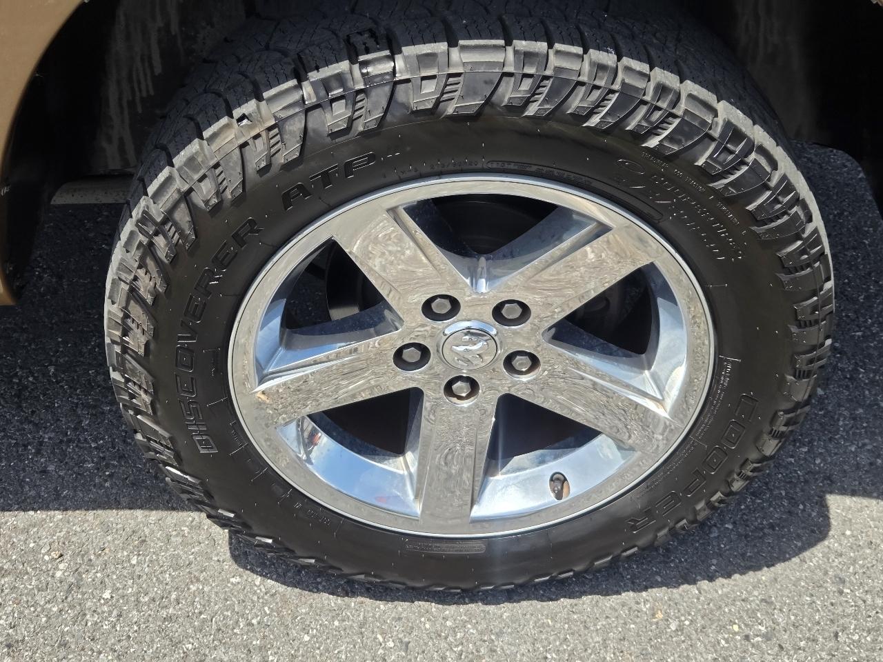 RAM 1500 2WD Crew Cab 140.5" Lone Star 2012