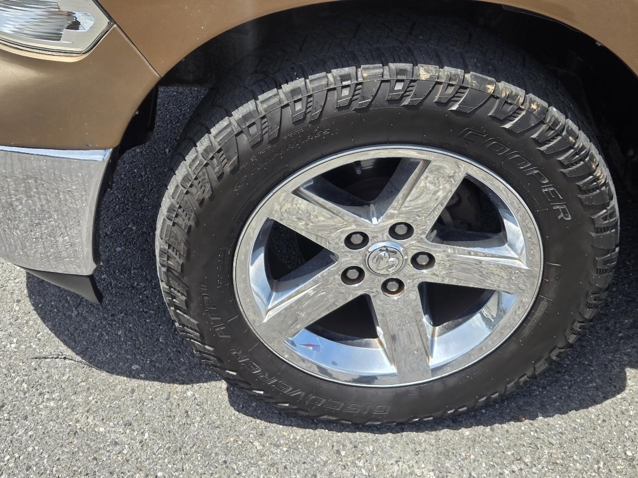 RAM 1500 2WD Crew Cab 140.5" Lone Star 2012