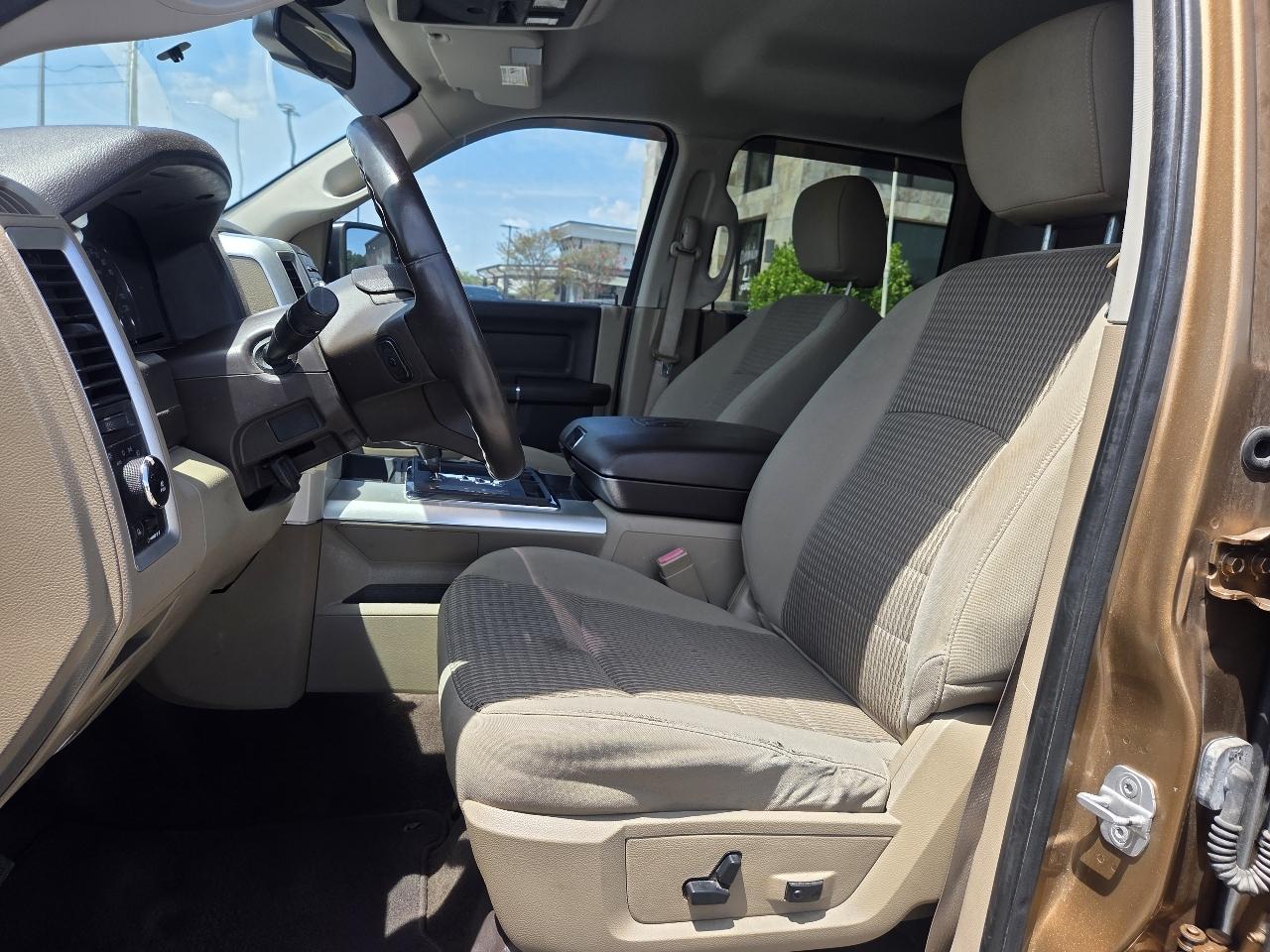 RAM 1500 2WD Crew Cab 140.5" Lone Star 2012