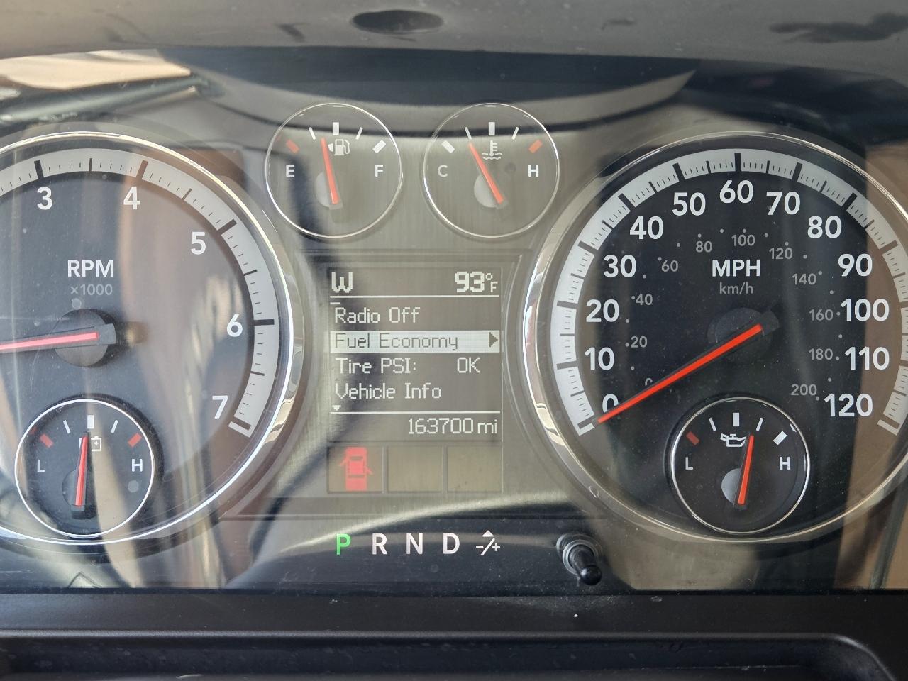 RAM 1500 2WD Crew Cab 140.5" Lone Star 2012