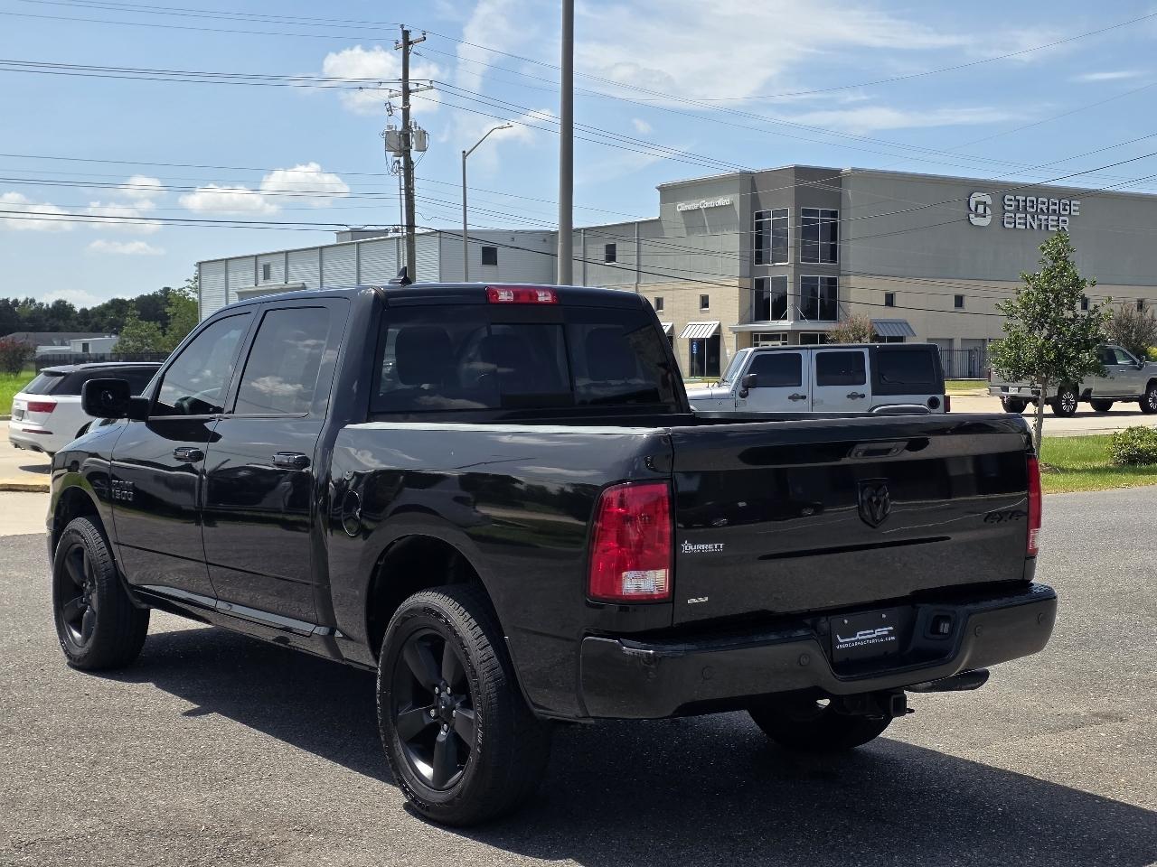RAM 1500 Big Horn 4x4 Crew Cab 5'7" Box 2018