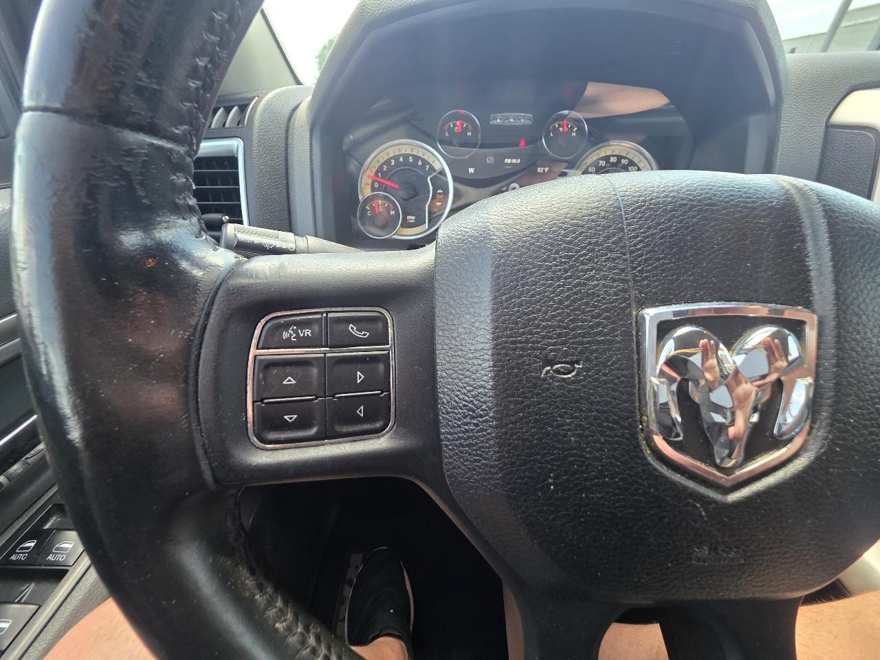 RAM 1500 Big Horn 4x4 Crew Cab 5'7" Box 2018