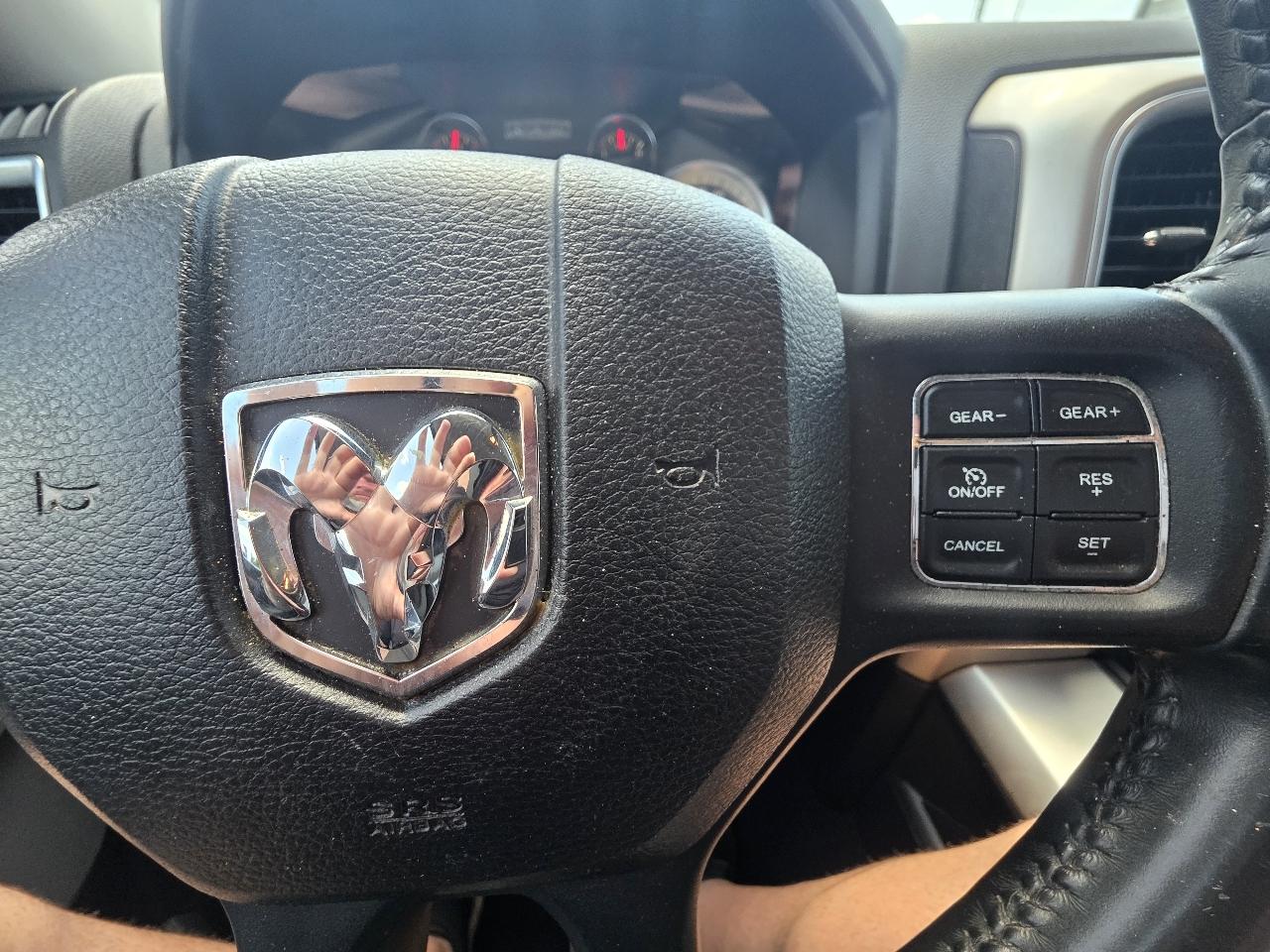 RAM 1500 Big Horn 4x4 Crew Cab 5'7" Box 2018