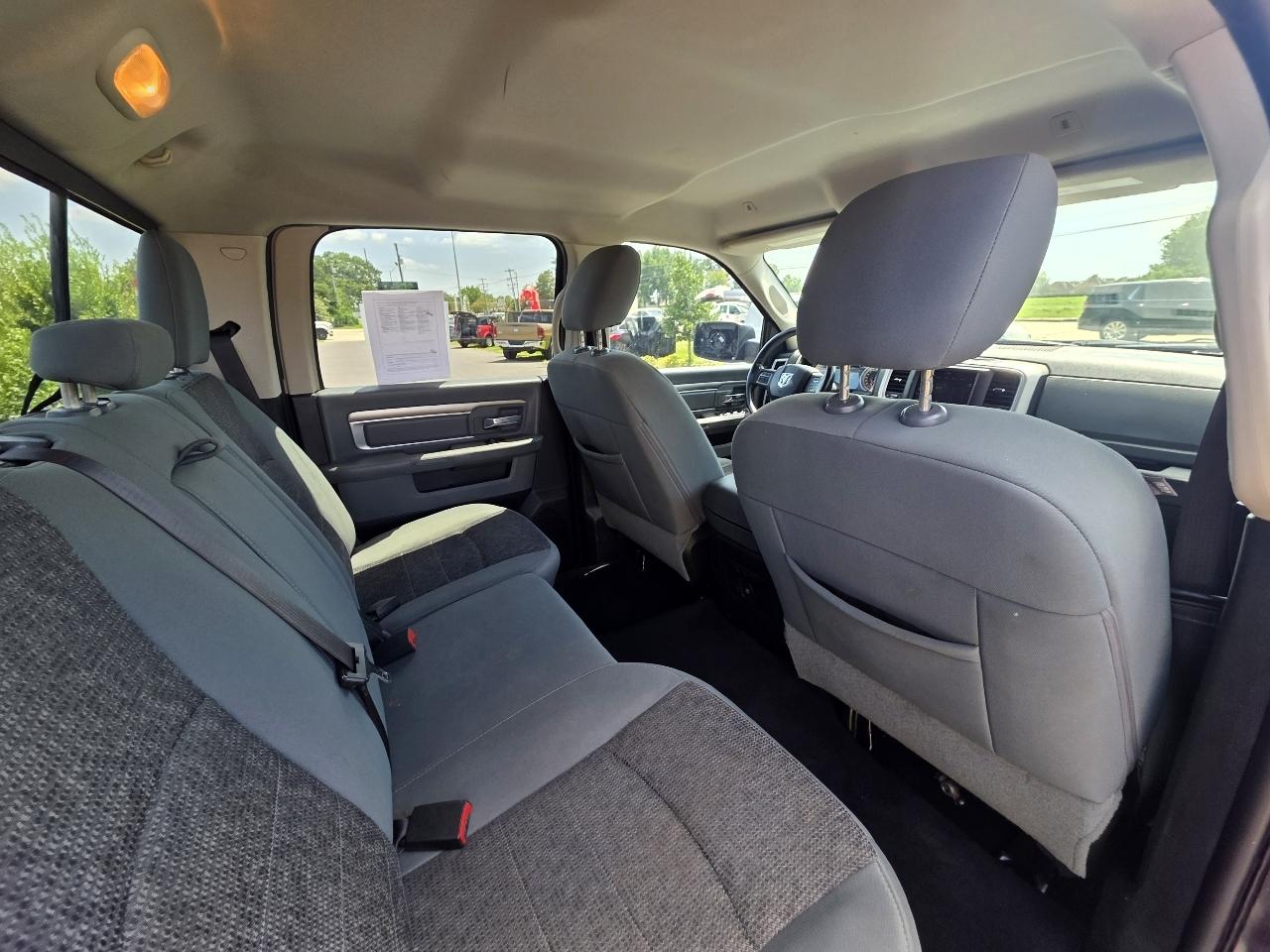 RAM 1500 Big Horn 4x4 Crew Cab 5'7" Box 2018