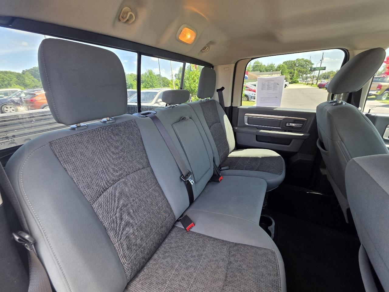 RAM 1500 Big Horn 4x4 Crew Cab 5'7" Box 2018