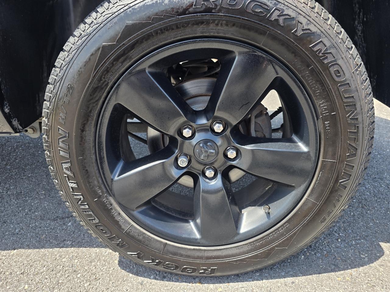 RAM 1500 Big Horn 4x4 Crew Cab 5'7" Box 2018
