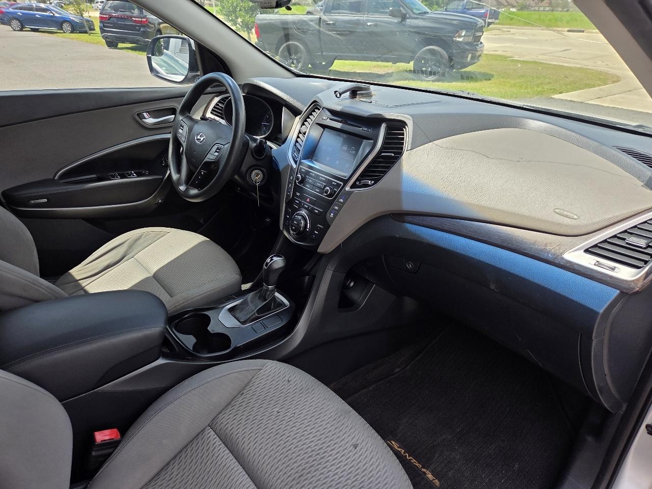 Hyundai Santa Fe SE 3.3L Auto 2018
