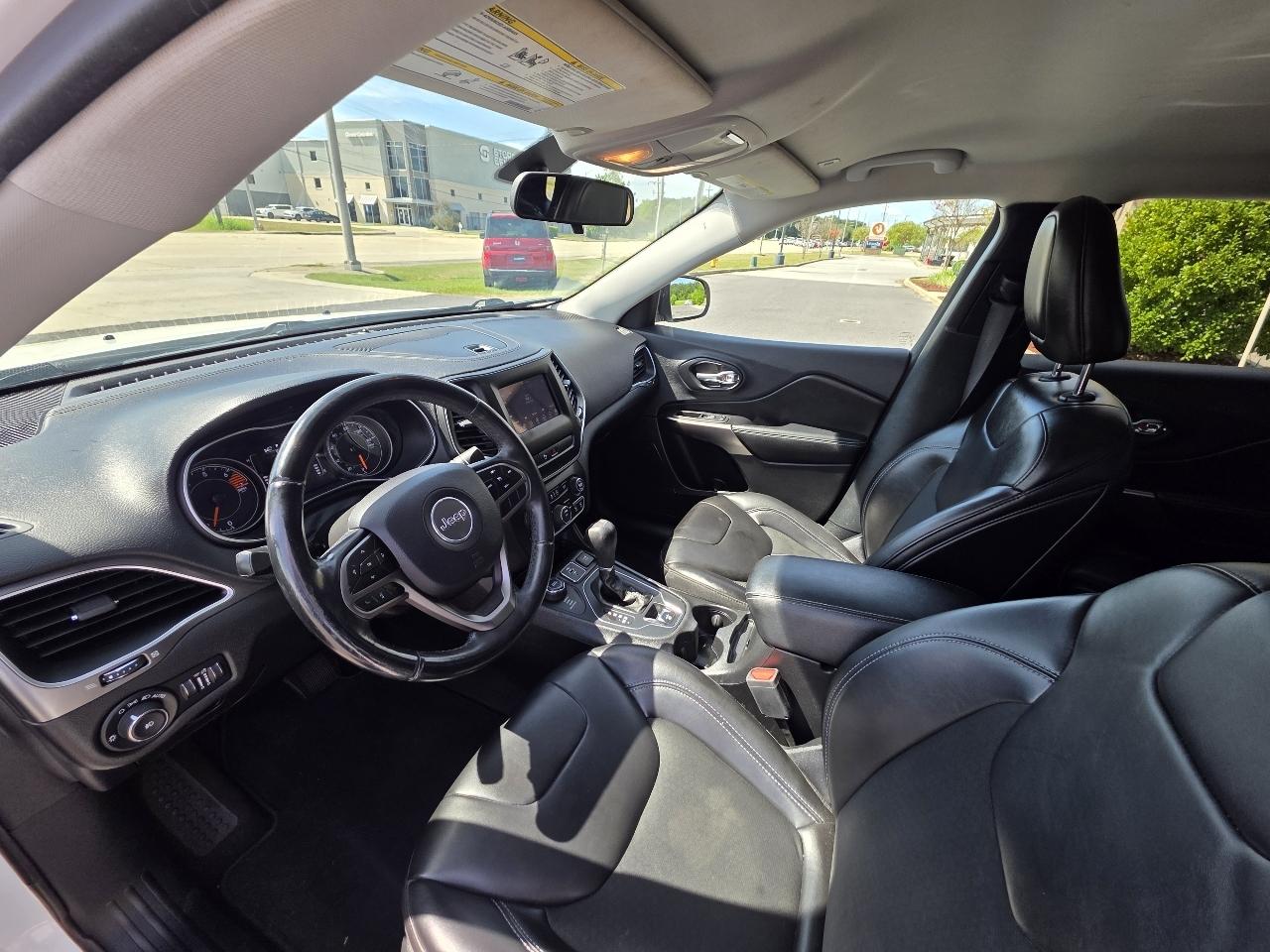 Jeep Cherokee Latitude Plus 4x4 2019