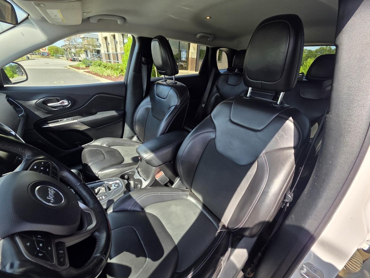 Jeep Cherokee Latitude Plus 4x4 2019