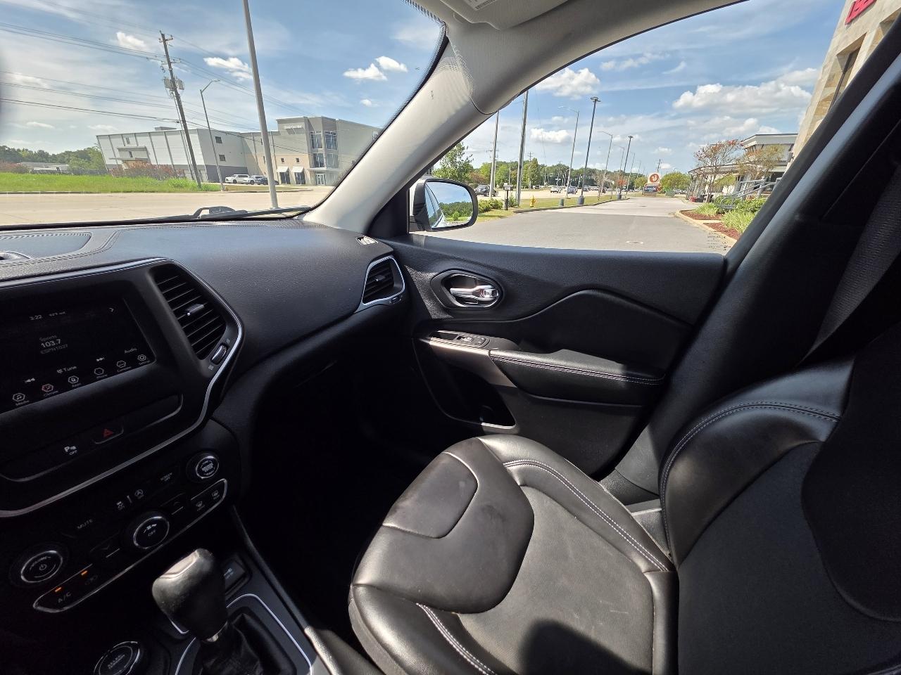 Jeep Cherokee Latitude Plus 4x4 2019