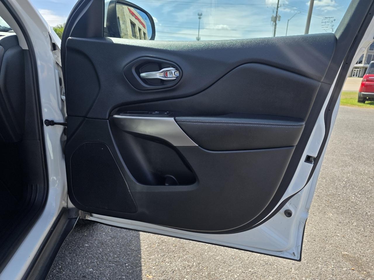 Jeep Cherokee Latitude Plus 4x4 2019