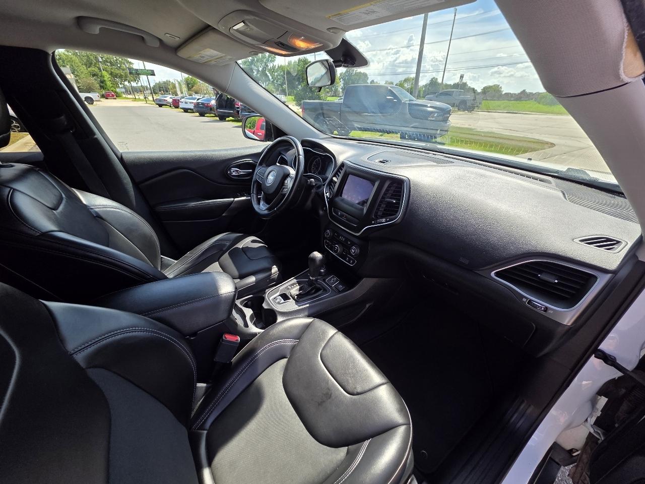 Jeep Cherokee Latitude Plus 4x4 2019