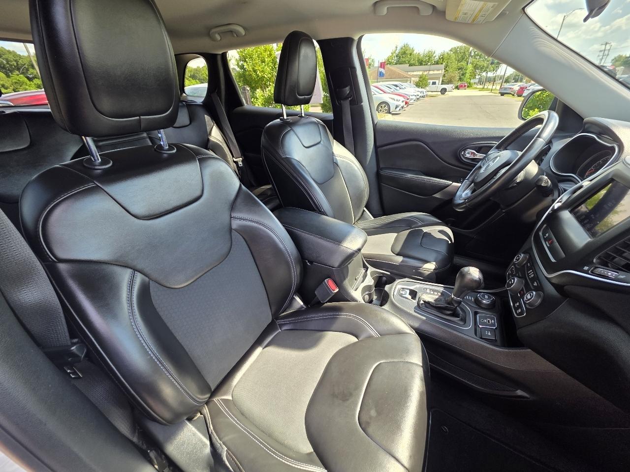 Jeep Cherokee Latitude Plus 4x4 2019