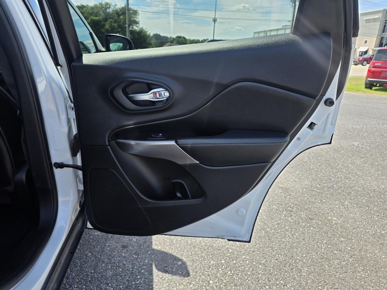Jeep Cherokee Latitude Plus 4x4 2019