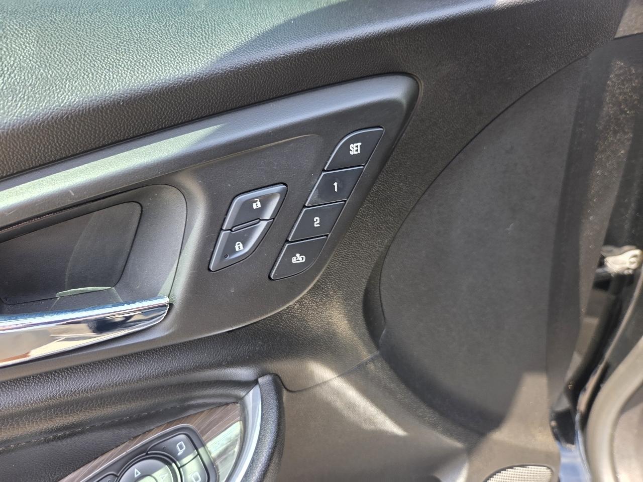 Chevrolet Malibu 4dr Sdn Premier w/2LZ 2017