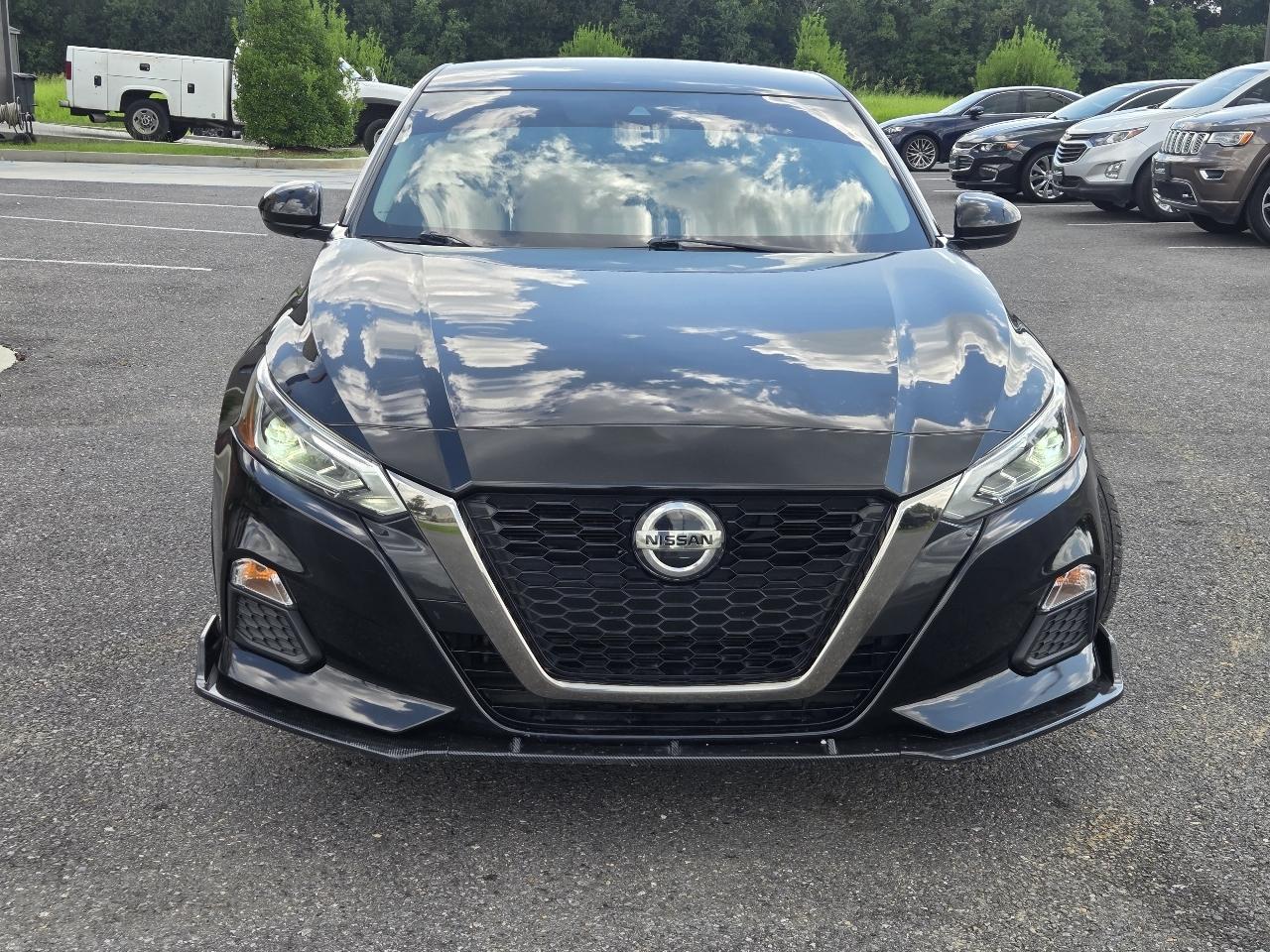 Nissan Altima 2.5 SR Sedan 2022