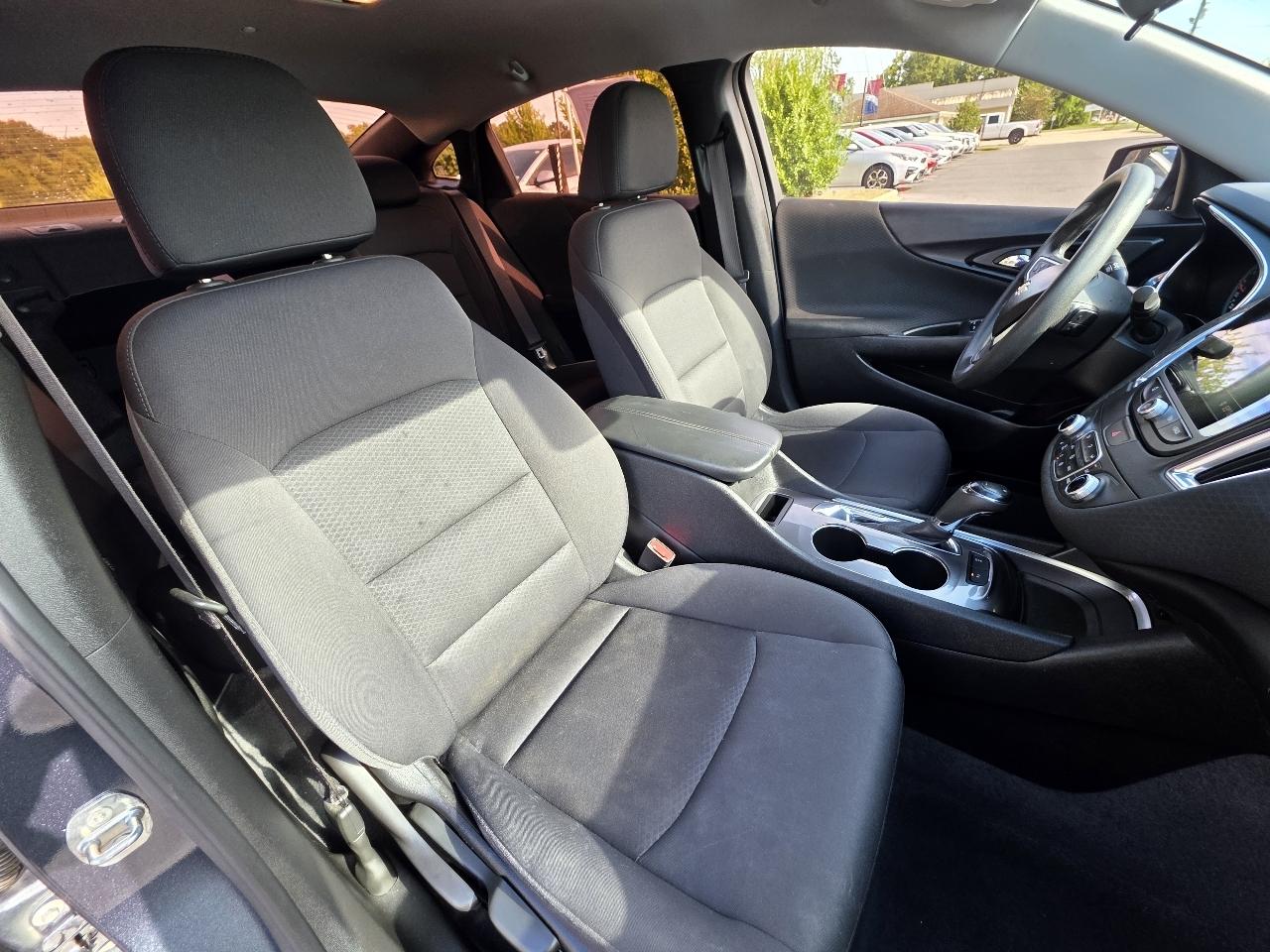 Chevrolet Malibu 4dr Sdn LT w/1LT 2019