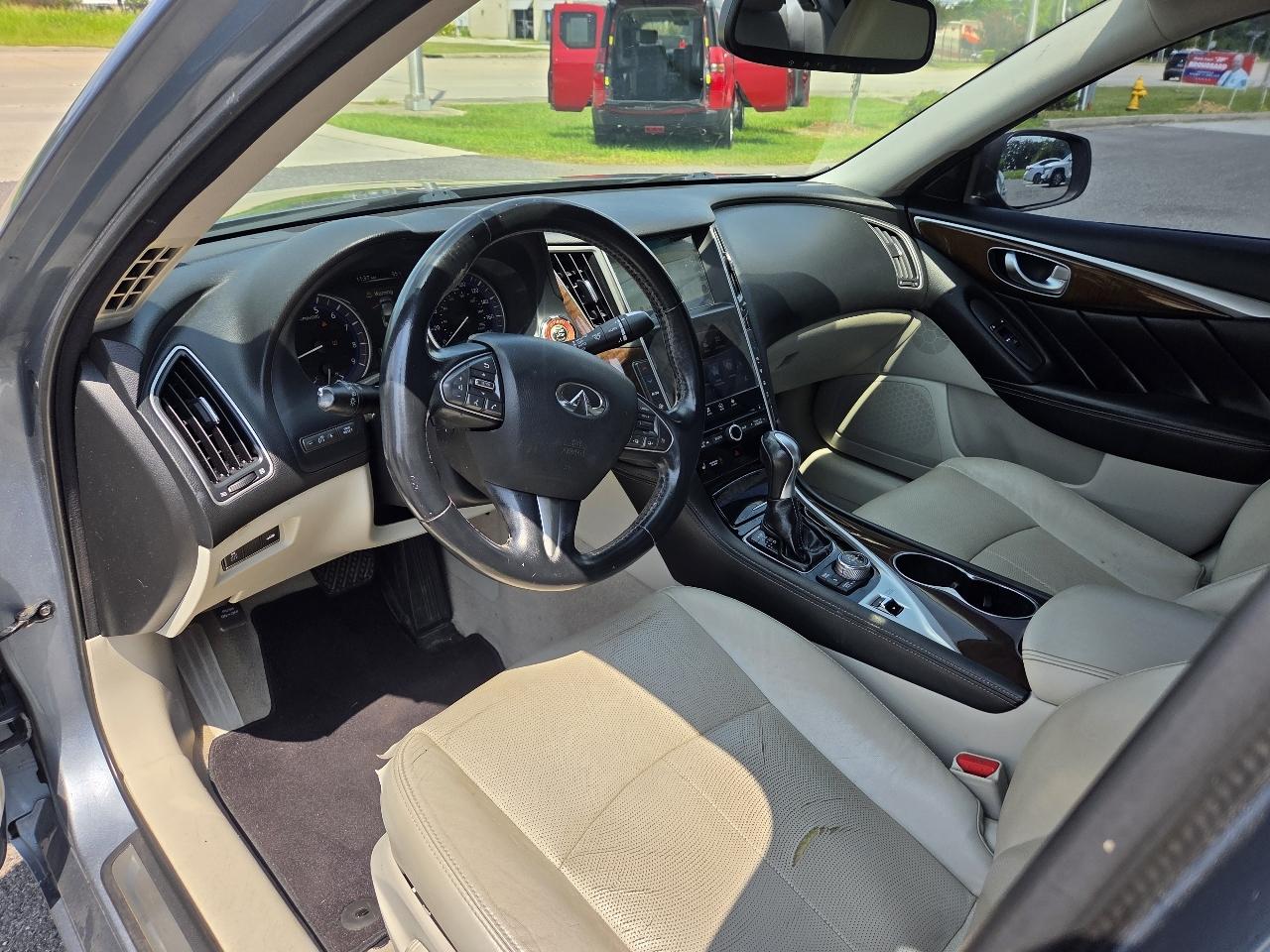 Infiniti Q50 4dr Sdn Premium RWD 2014