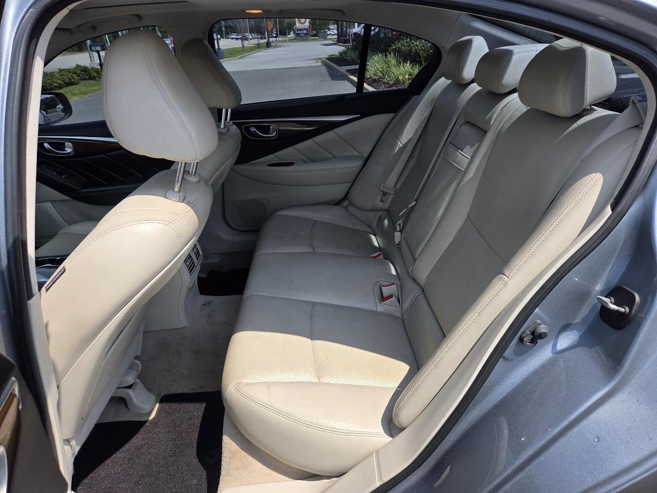 Infiniti Q50 4dr Sdn Premium RWD 2014