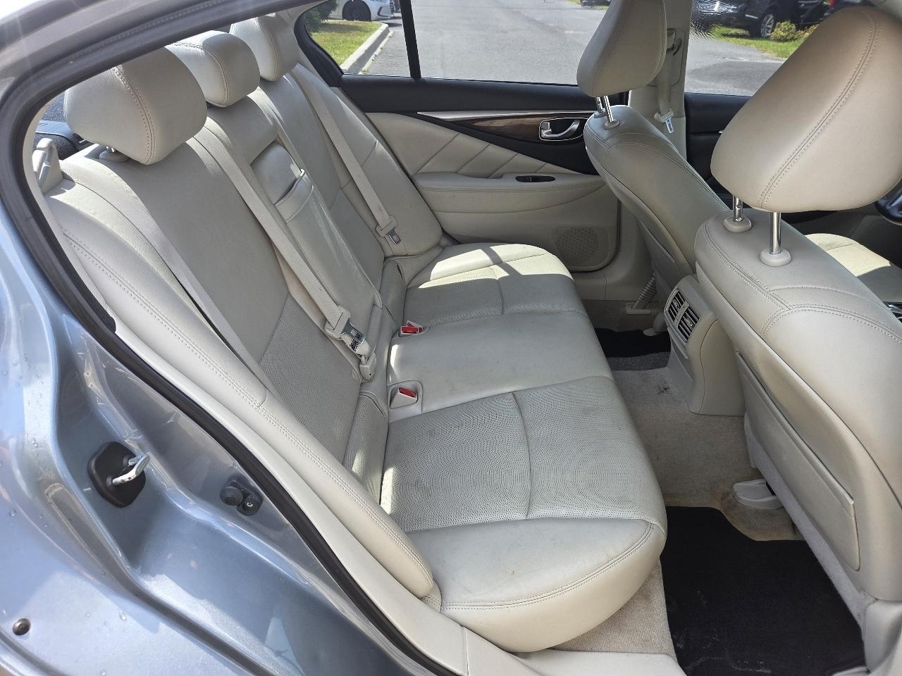Infiniti Q50 4dr Sdn Premium RWD 2014