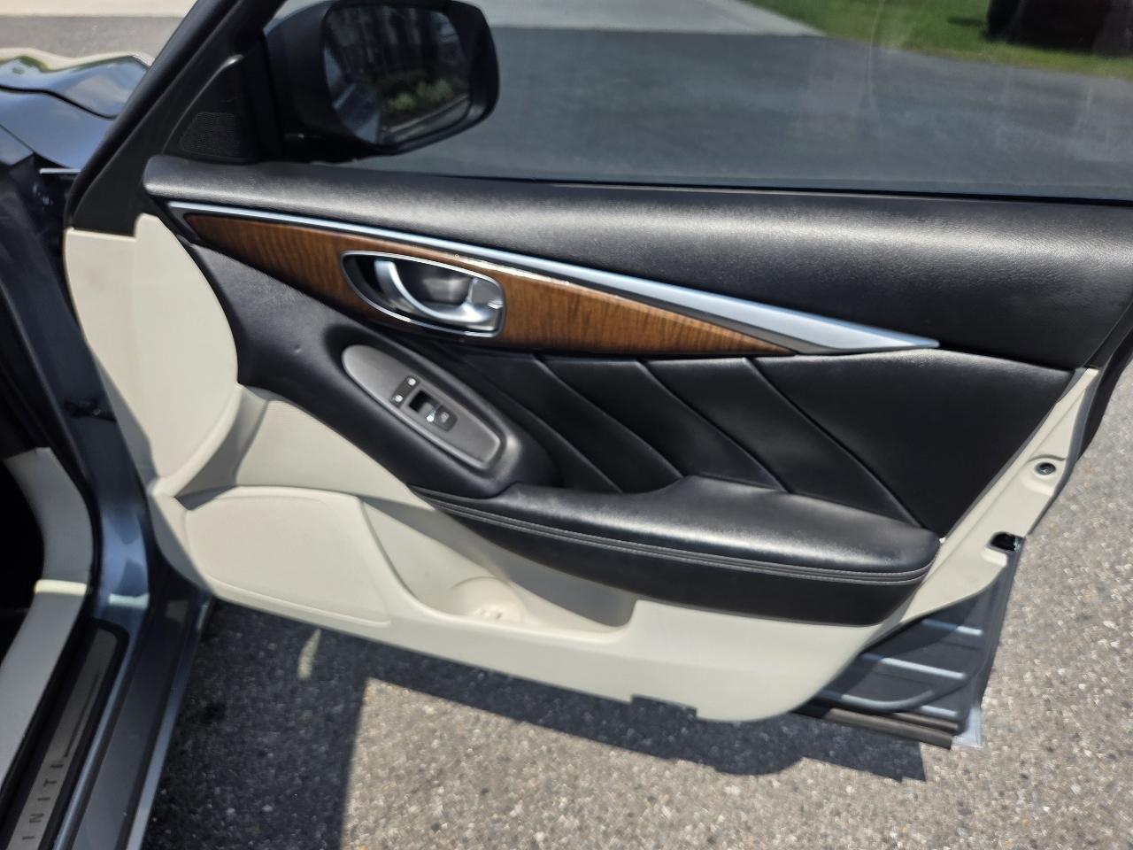 Infiniti Q50 4dr Sdn Premium RWD 2014
