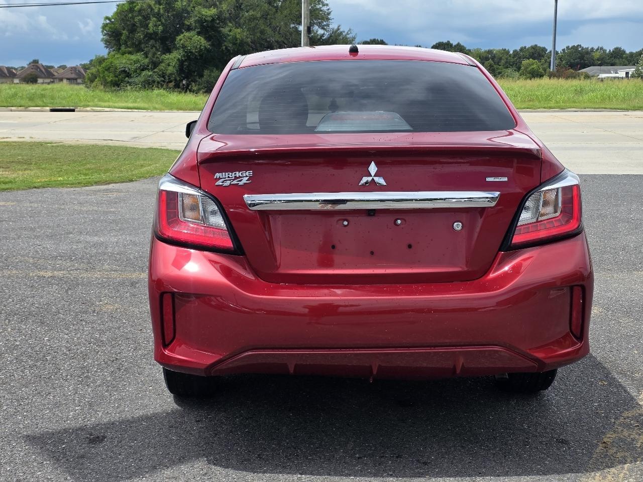 Mitsubishi Mirage G4 photo 6
