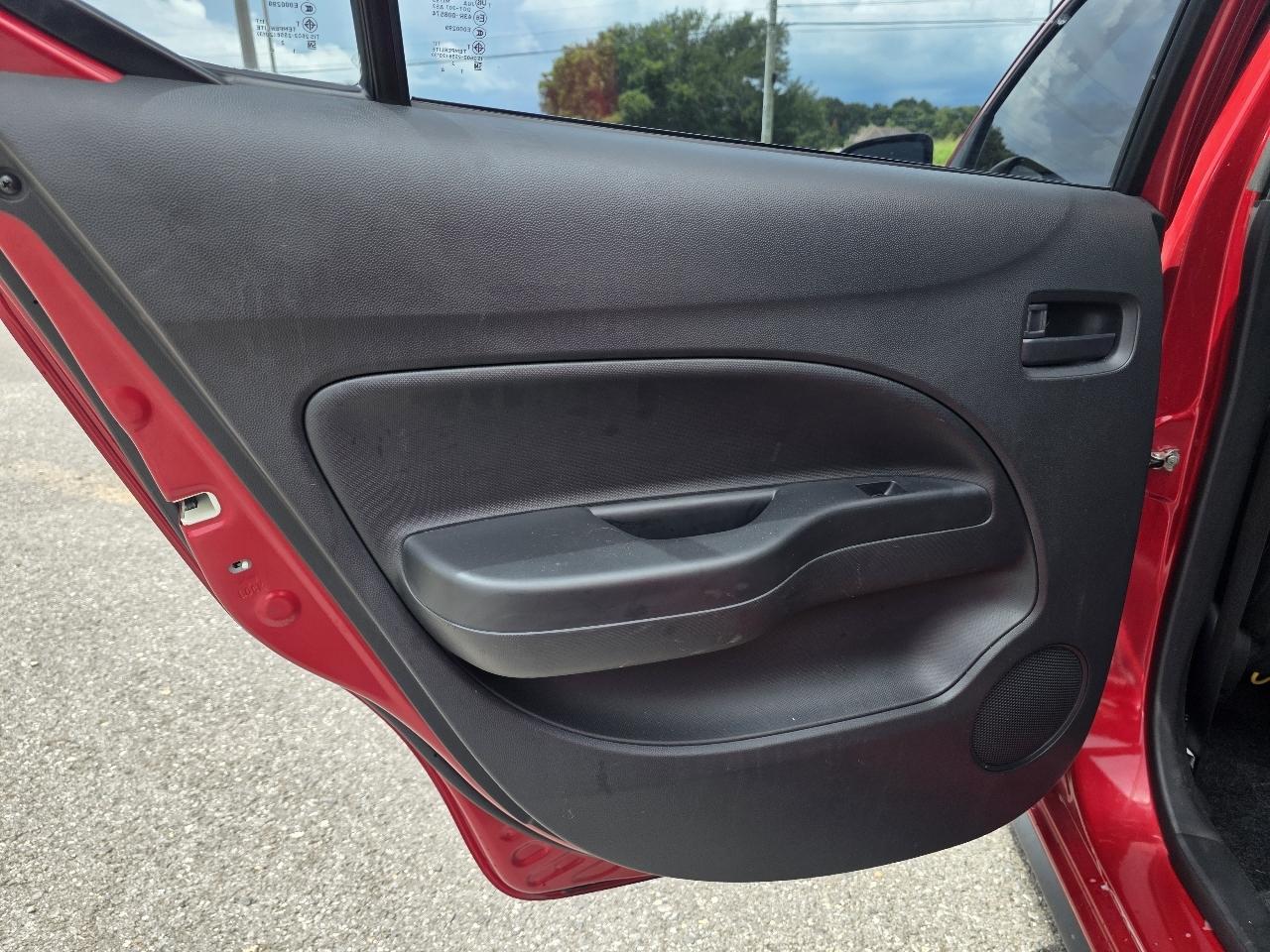 Mitsubishi Mirage G4 photo 23