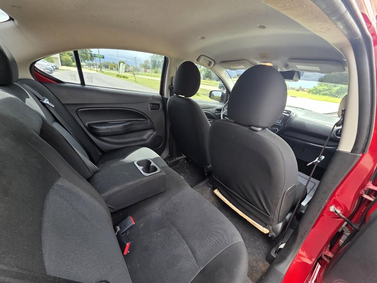 Mitsubishi Mirage G4 photo 27