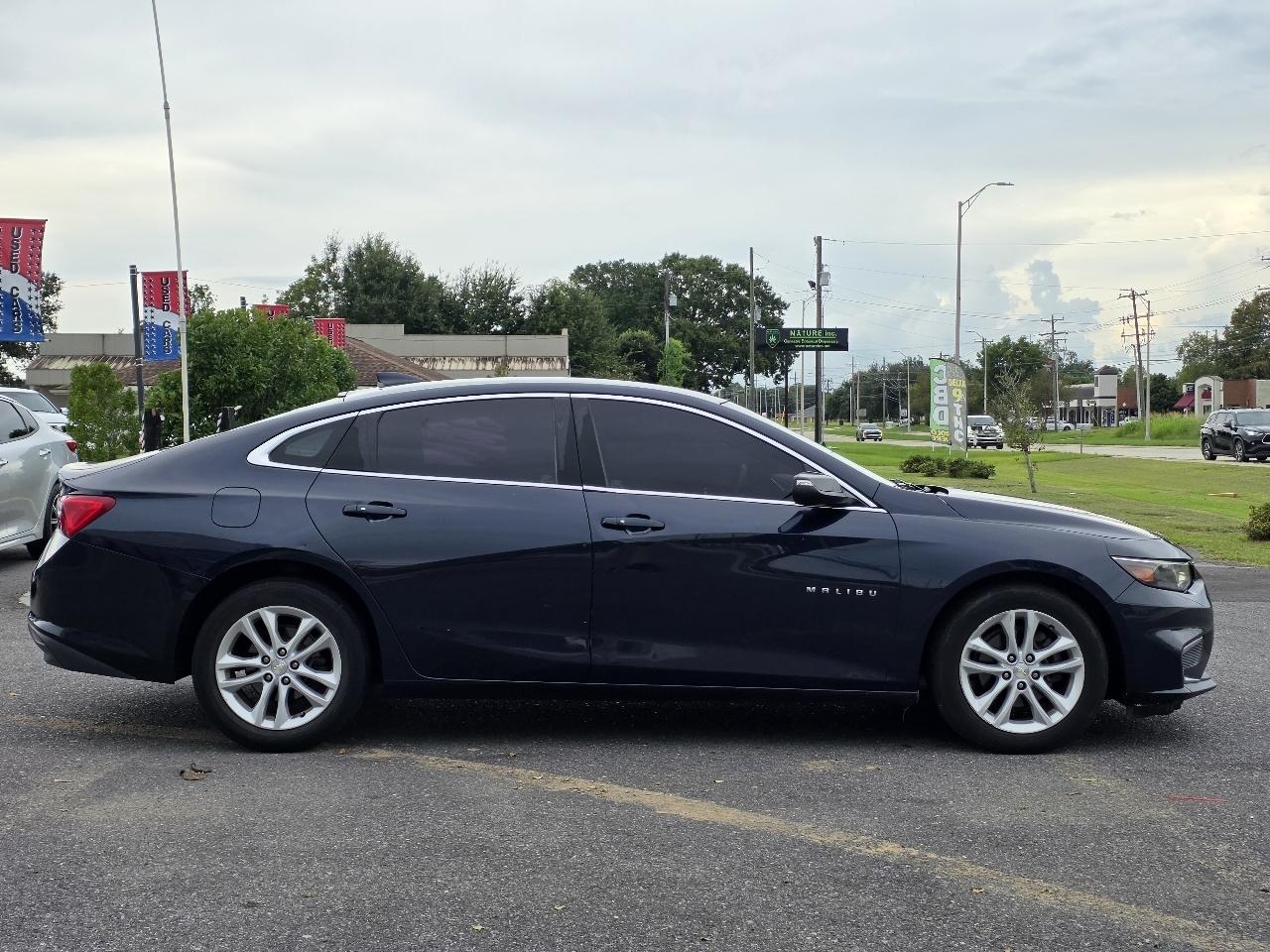 Chevrolet Malibu photo 9