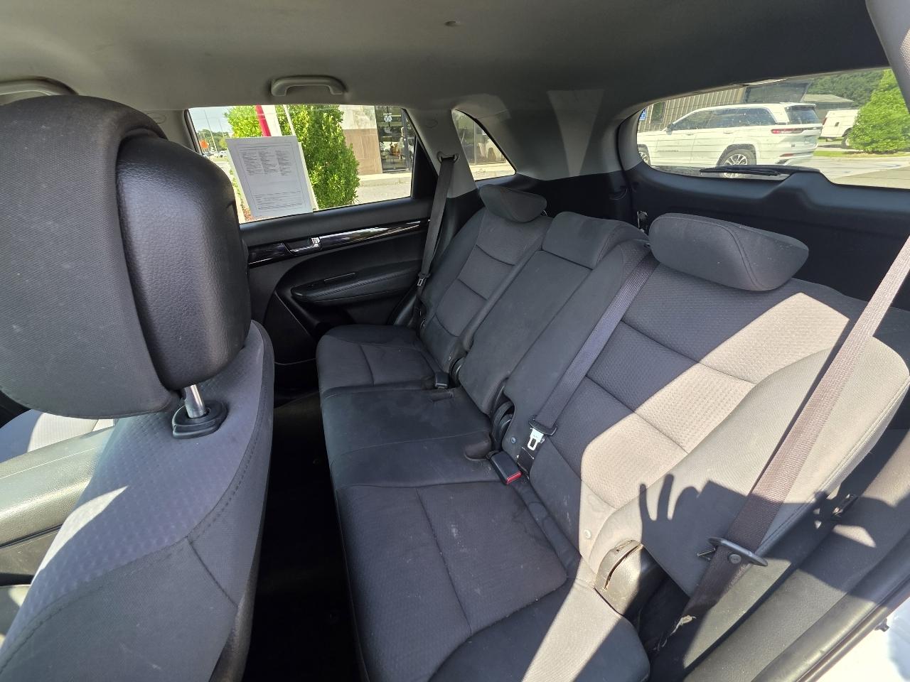 Kia Sorento 2WD 4dr I4 LX 2013